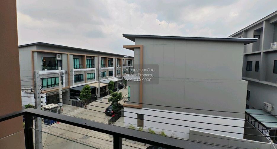 For rent 4 bedrooms townhouse in Bang Khen, Bangkok