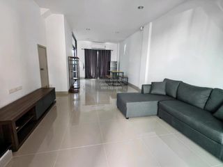 For rent 4 bedrooms townhouse in Bang Khen, Bangkok