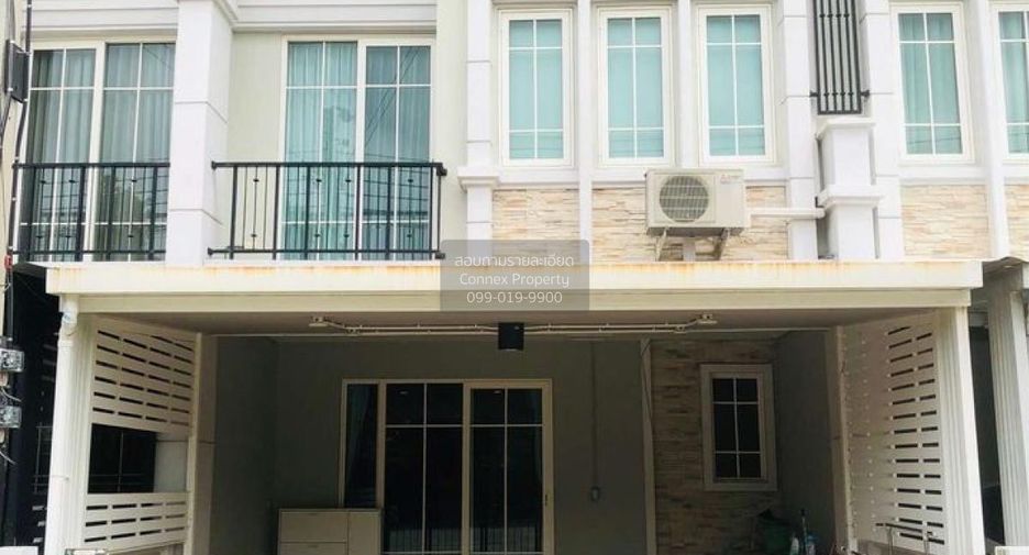 For rent 3 bedrooms townhouse in Bueng Kum, Bangkok