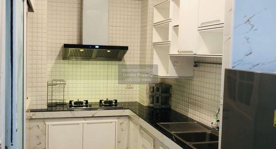 For rent 3 bedrooms townhouse in Bueng Kum, Bangkok