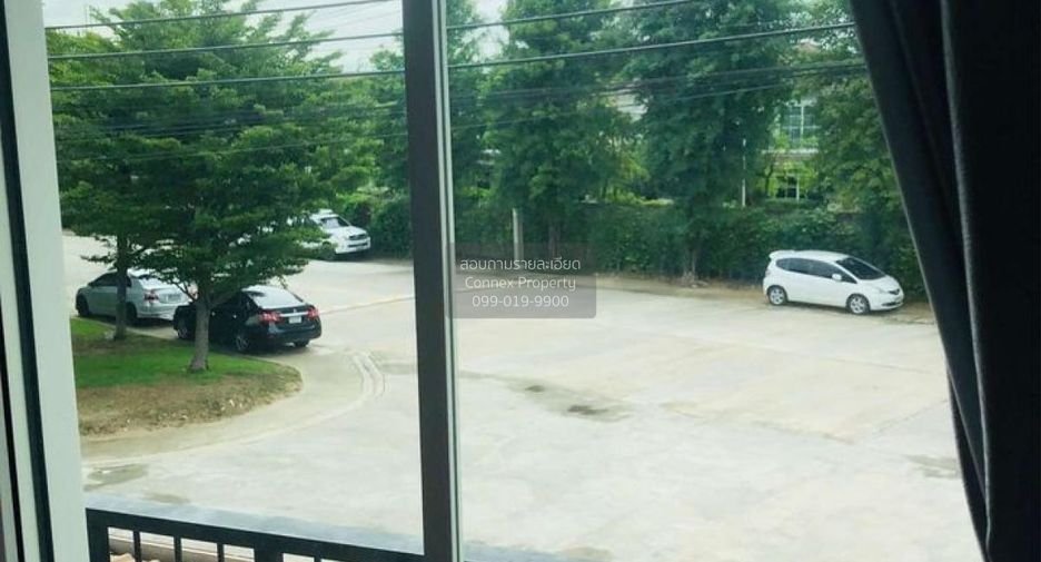 For rent 3 bedrooms townhouse in Bueng Kum, Bangkok