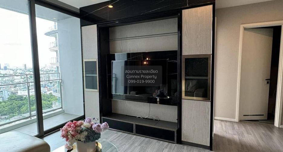 For rent 2 bedrooms condo in Khlong Toei, Bangkok
