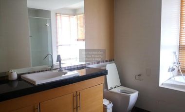 Condo en alquiler de 3 habitaciones en Sathon, Bangkok