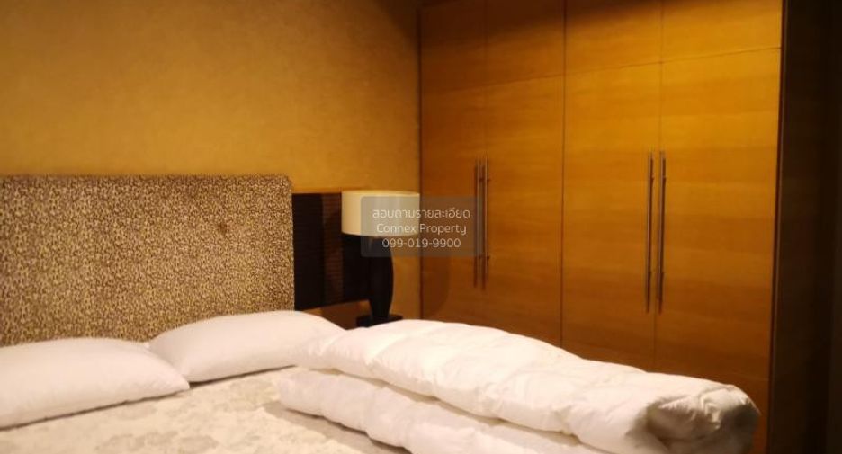 For rent 3 bedrooms condo in Sathon, Bangkok