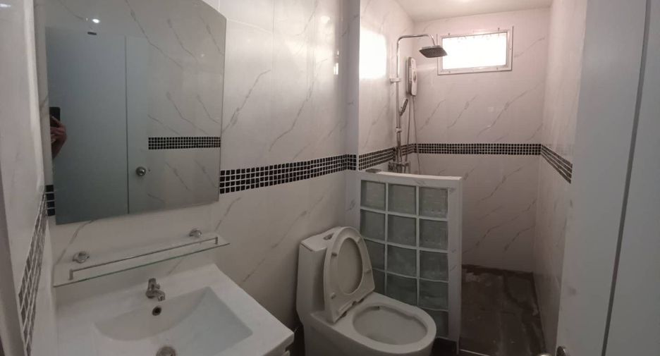 For rent 3 bedrooms house in Bang Lamung, Chonburi