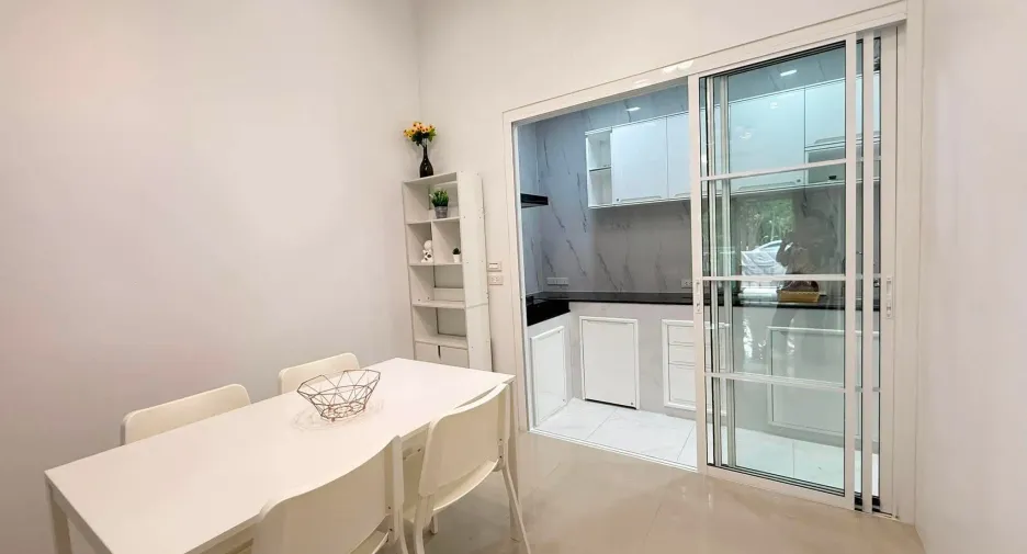 Haus zur Miete mit 2 Zimmer in Mueang Phuket, Phuket