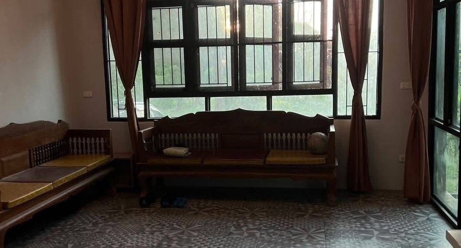 For sale 3 bedrooms house in Saraphi, Chiang Mai