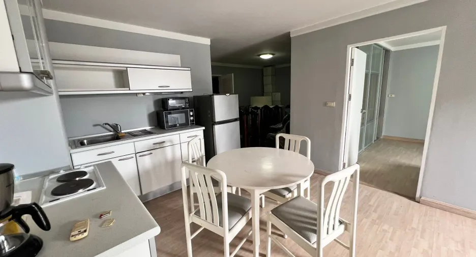 For sale 2 bedrooms condo in Phaya Thai, Bangkok
