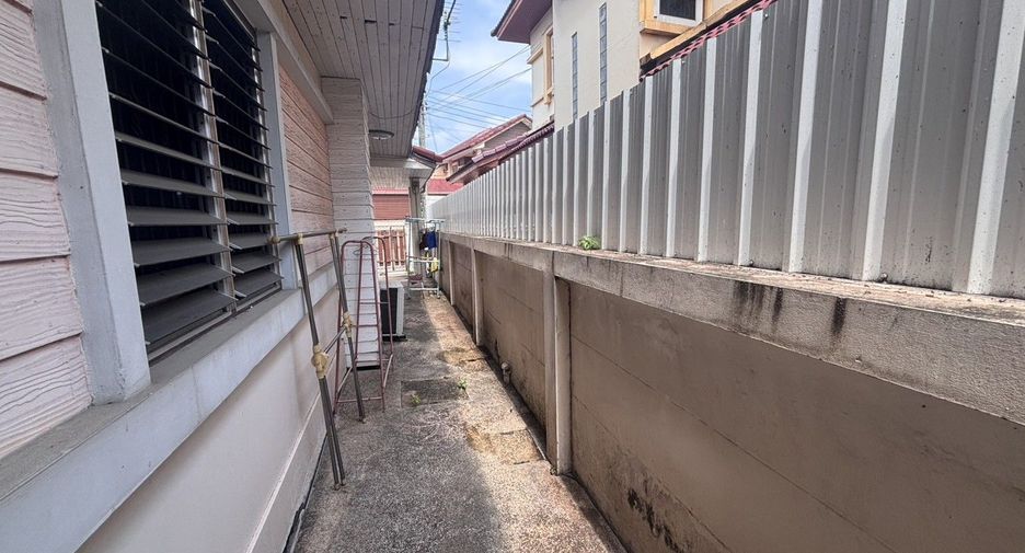 À vendre 4 chambres maison à Bueng Kum, Bangkok