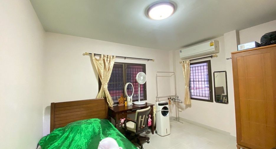 À vendre 4 chambres maison à Bueng Kum, Bangkok