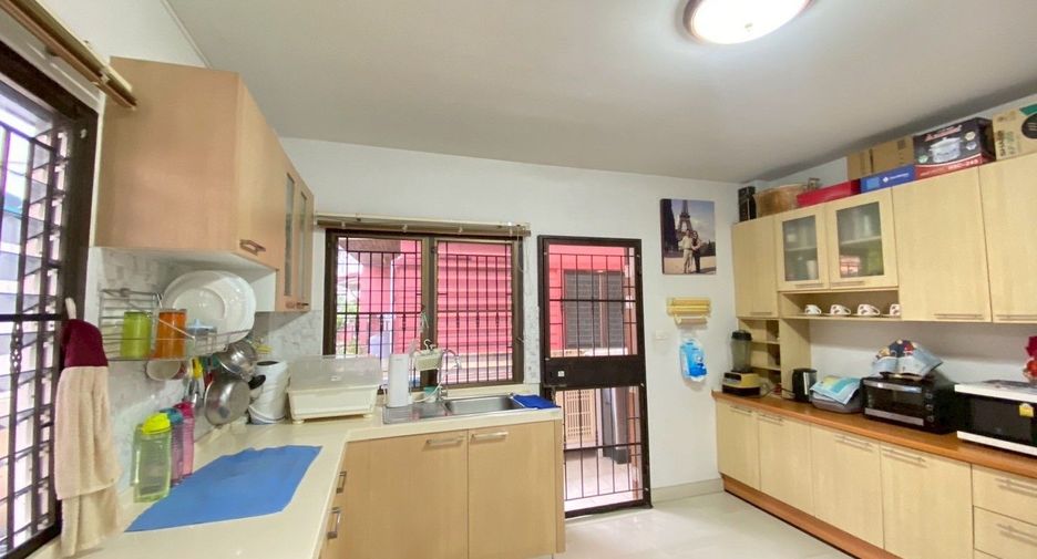 À vendre 4 chambres maison à Bueng Kum, Bangkok