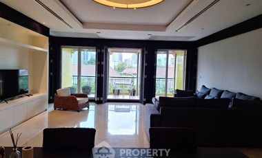 For sale 3 bedrooms condo in Sathon, Bangkok