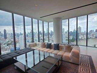 À louer 3 chambres condo à Khlong San, Bangkok