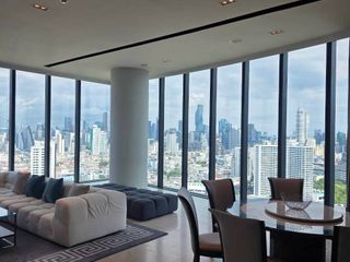 À louer 3 chambres condo à Khlong San, Bangkok