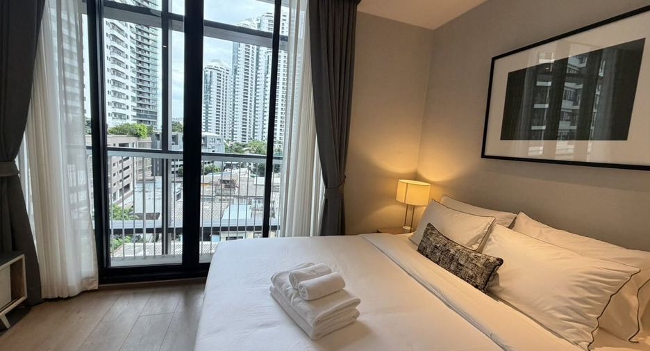 À vendre 2 chambres condo à Khlong Toei, Bangkok