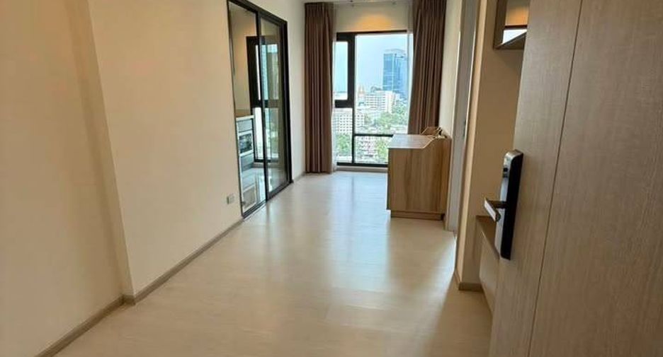 À vendre 1 chambre condo à Khlong Toei, Bangkok