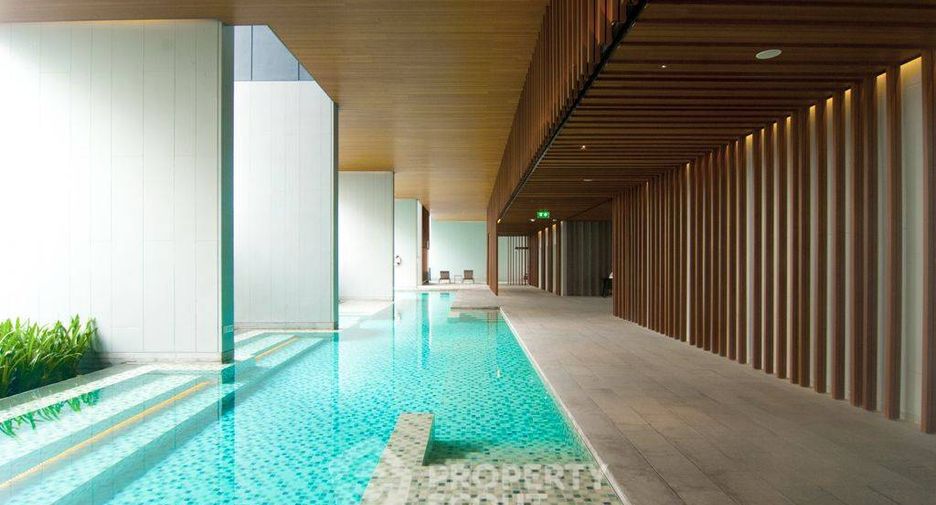 Condo en venta de 3 habitaciones en Khlong Toei, Bangkok