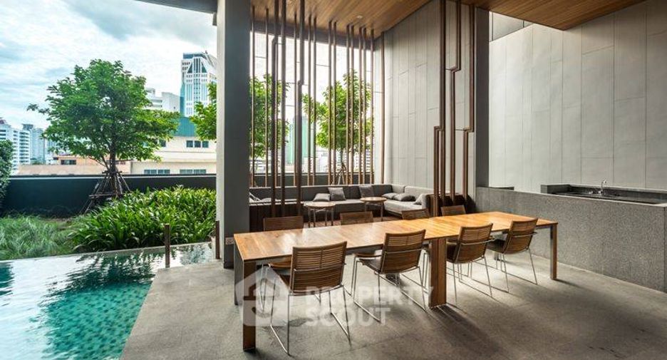 Condo en venta de 3 habitaciones en Khlong Toei, Bangkok
