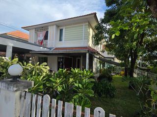 For sale 3 bedrooms house in Mueang Chon Buri, Chonburi