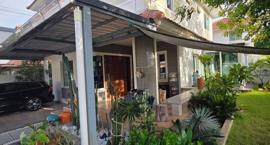 For sale 3 bedrooms house in Mueang Chon Buri, Chonburi