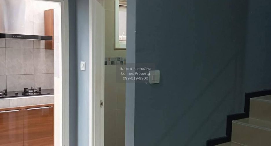 For rent 3 bedrooms townhouse in Min Buri, Bangkok