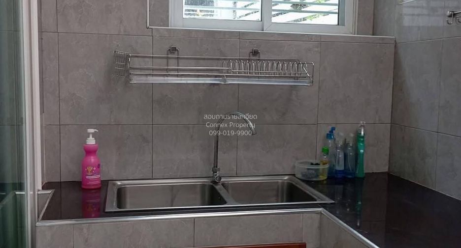 For rent 3 bedrooms townhouse in Min Buri, Bangkok