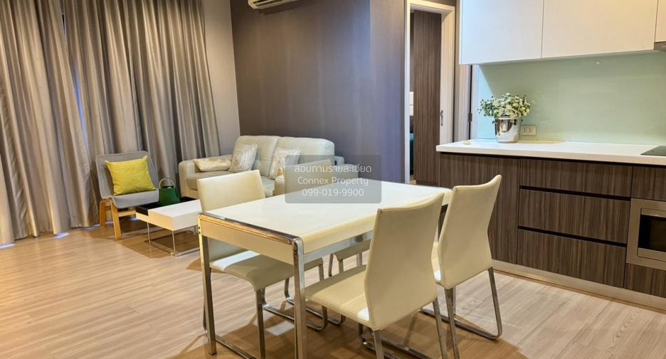 For rent 2 bedrooms condo in Khlong San, Bangkok