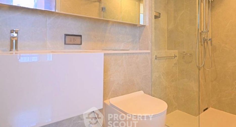 Wohnung zum Kauf mit 2 Zimmer in Huai Khwang, Bangkok