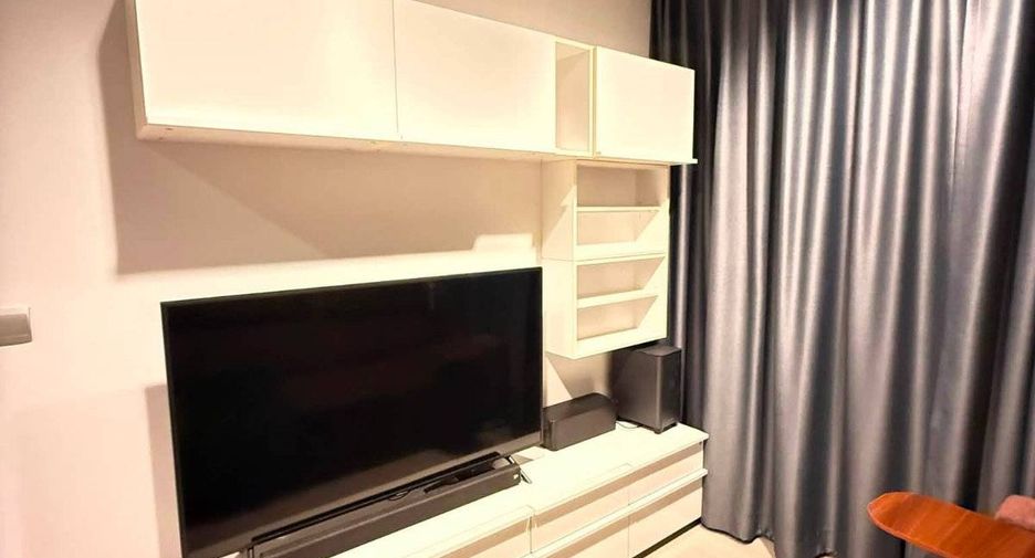 À vendre 1 chambre condo à Huai Khwang, Bangkok