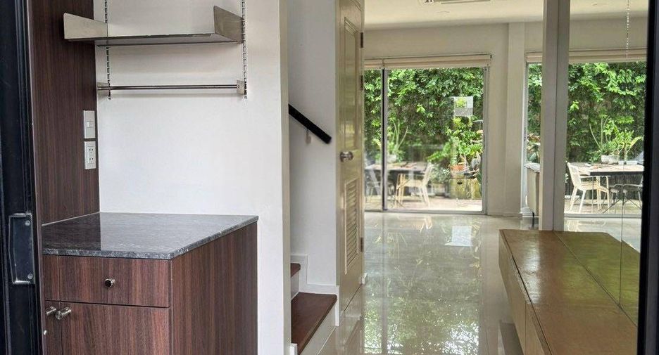 For sale 3 bedrooms house in Bang Khen, Bangkok
