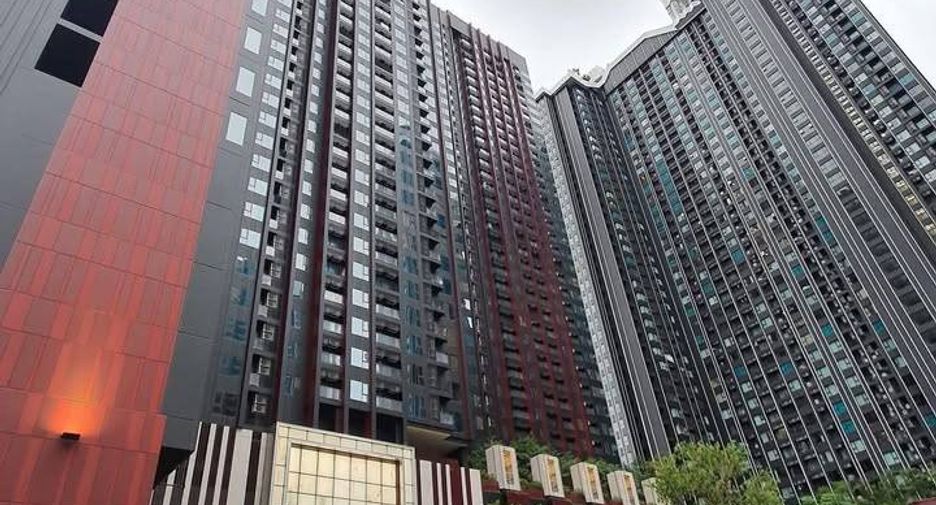 出售 1 卧室 公寓 在 Huai Khwang, 曼谷