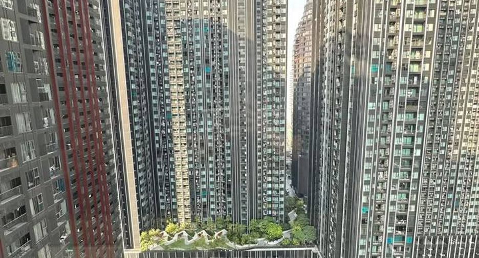 出售 1 卧室 公寓 在 Huai Khwang, 曼谷