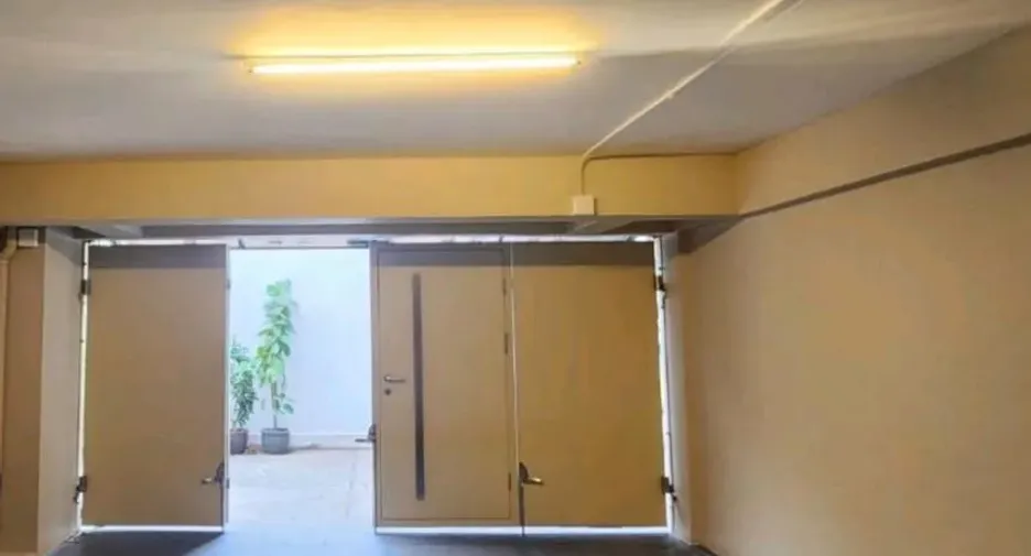 For rent 3 bedrooms townhouse in Watthana, Bangkok