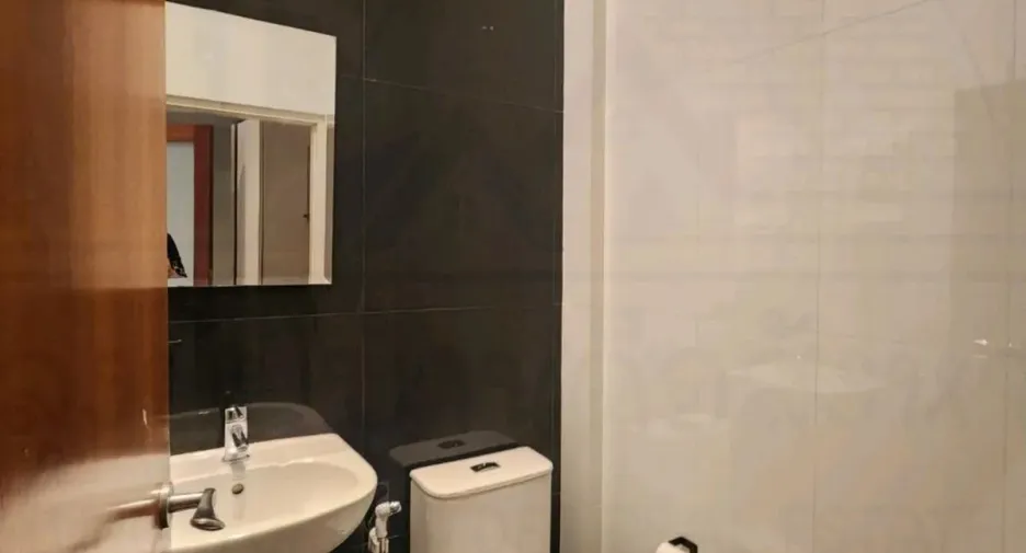 For rent 3 bedrooms townhouse in Watthana, Bangkok