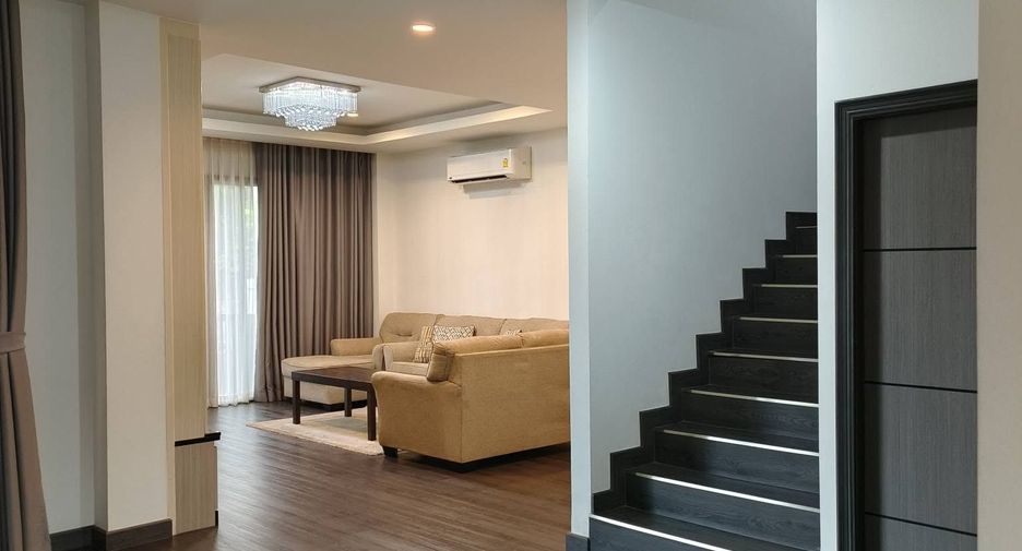 Haus zum Kauf und zur Miete mit 4 Zimmer in Watthana, Bangkok