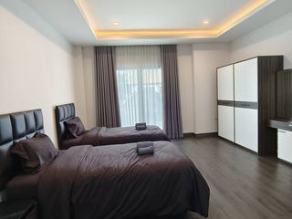 Haus zum Kauf und zur Miete mit 4 Zimmer in Watthana, Bangkok