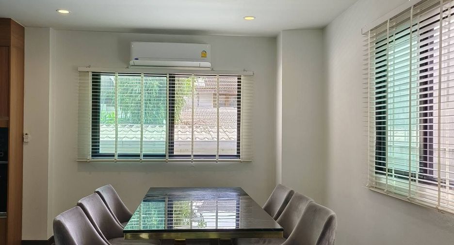 Haus zum Kauf und zur Miete mit 4 Zimmer in Watthana, Bangkok