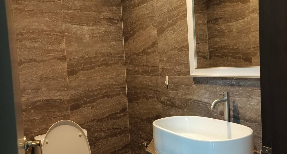 Haus zum Kauf und zur Miete mit 4 Zimmer in Watthana, Bangkok