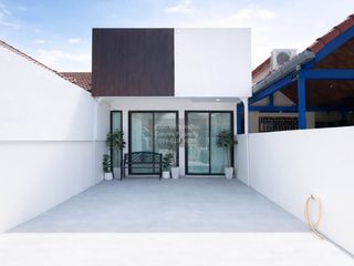 For rent 2 bedrooms townhouse in Lat Krabang, Bangkok