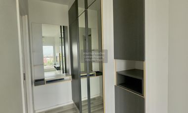 For rent 2 bedrooms condo in Thon Buri, Bangkok