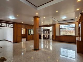 For rent 6 bedrooms house in Wang Thonglang, Bangkok