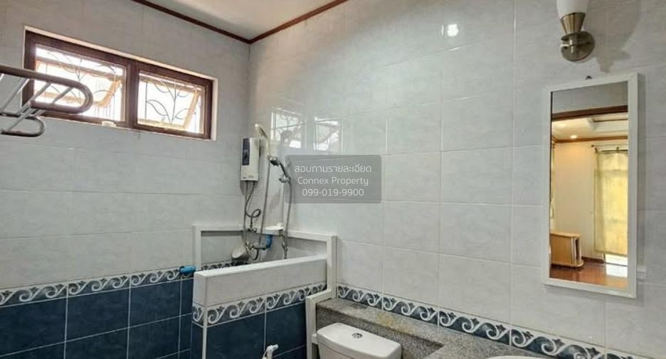 For rent 6 bedrooms house in Wang Thonglang, Bangkok