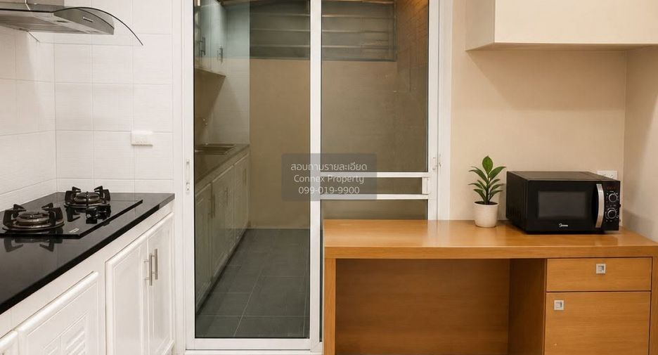 For rent 4 bedrooms townhouse in Suan Luang, Bangkok