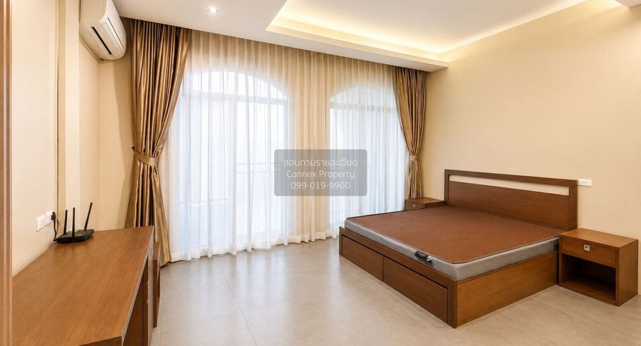 For rent 4 bedrooms townhouse in Suan Luang, Bangkok