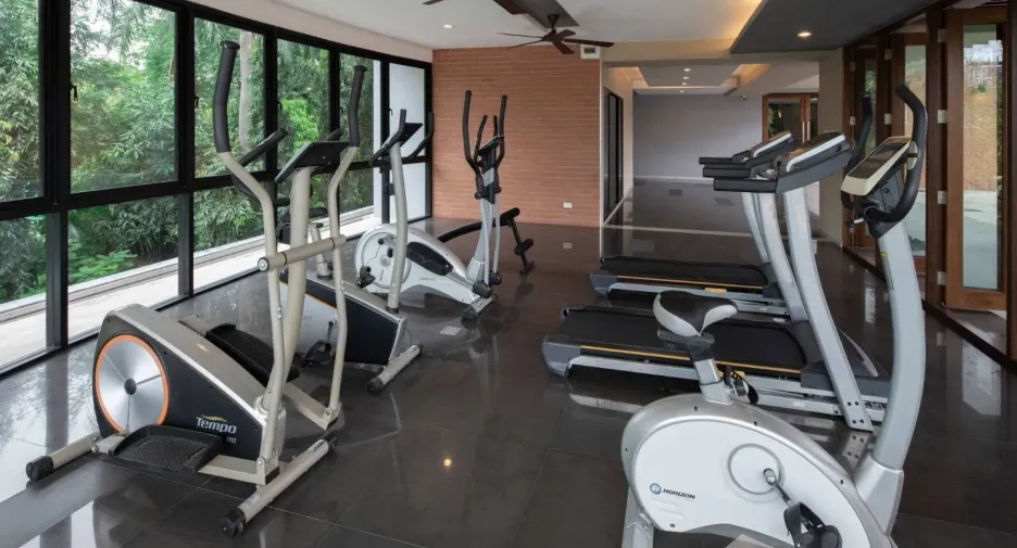 For sale 2 bedrooms condo in Mueang Samut Prakan, Samut Prakan