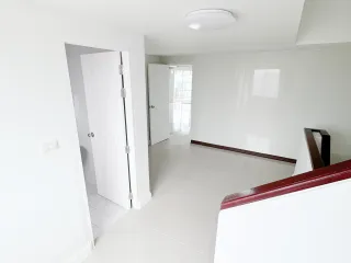 À vendre 3 chambres maison de ville à Bang Phli, Samut Prakan