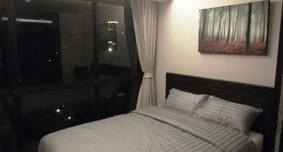 For sale 1 bed condo in Khlong Toei, Bangkok