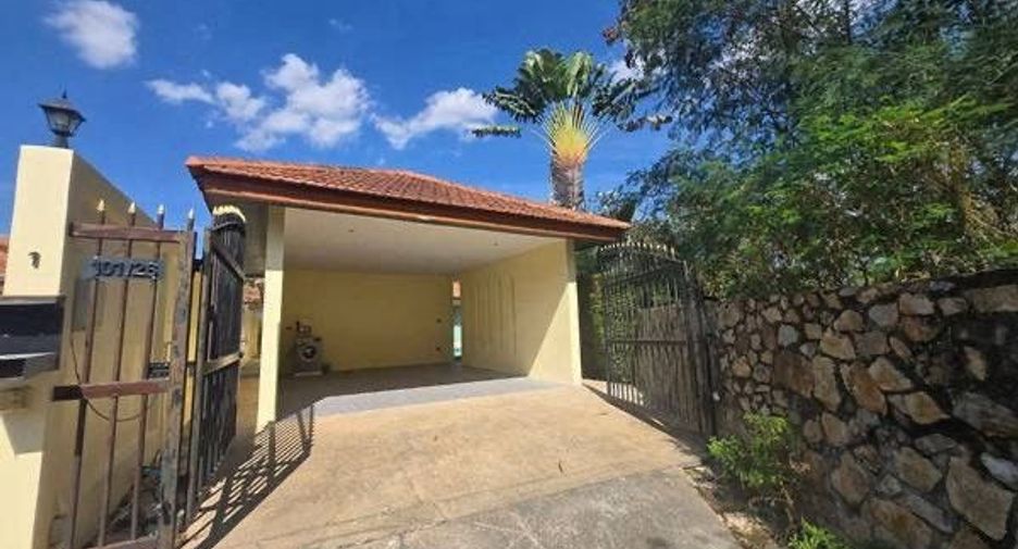 For sale 4 bedrooms villa in Bang Lamung, Chonburi