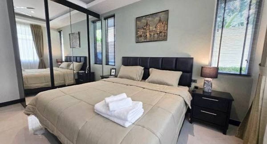 For sale 4 bedrooms villa in Bang Lamung, Chonburi