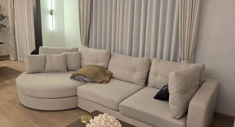 For rent 4 bedrooms house in Bang Lamung, Chonburi